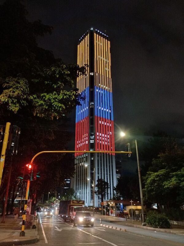 PAQUETE BOGOTA - Imagen 2