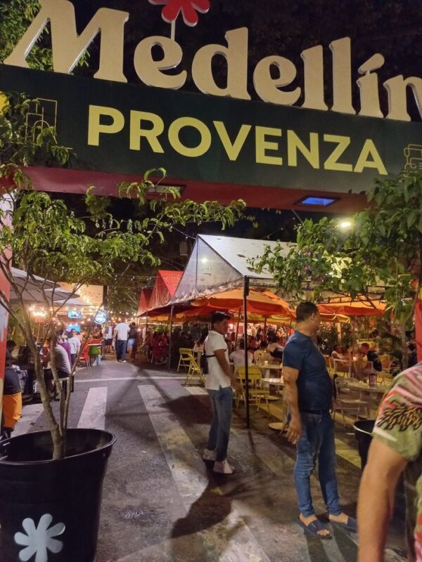 PAQUETE MEDELLIN - Imagen 4