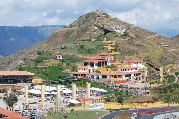 BUCARAMANGA (PARQUE NACIONAL CHICAMOCHA) - Imagen 2