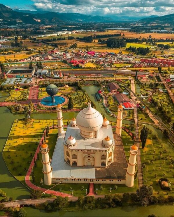 BOGOTA (MONSERRATE, CATEDRAL DE SAL, PARQUE JAIME DUQUE) - Imagen 5