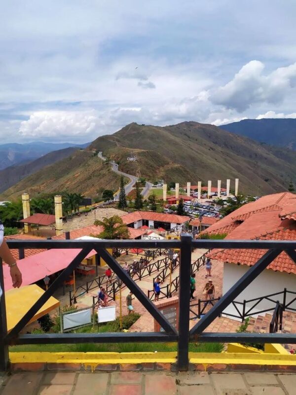BUCARAMANGA (PARQUE NACIONAL CHICAMOCHA) - Imagen 3