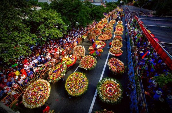 MEDELLIN (FERIA DE LAS FLORES) - Imagen 9