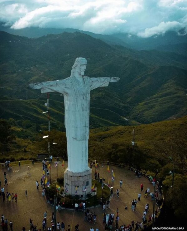 CALI (CRISTO REY Y REDENTOR) - Imagen 3
