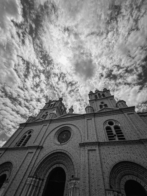 VALLE DEL CAUCA (BASÍLICA SEÑOR DE LOS MILAGROS) - Imagen 2
