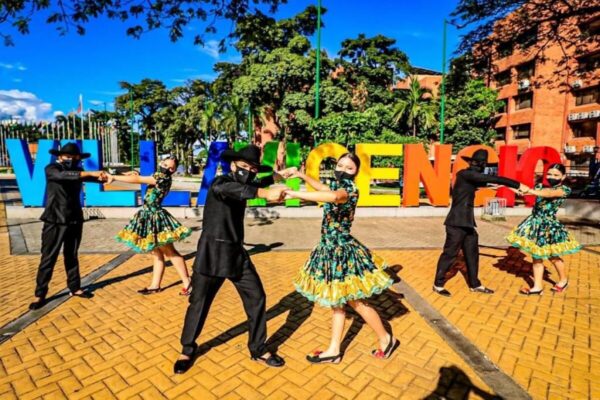 VILLAVICENCIO (FESTIVAL INTERNACIONAL DEL JOROPO) - Imagen 4